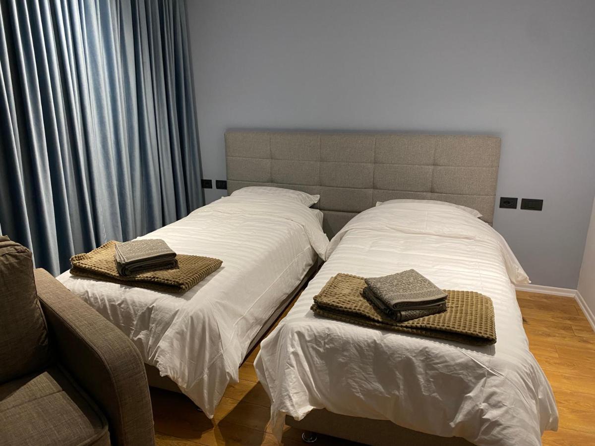 Vila-Amo, Suites&Rooms In Tirana Center Екстер'єр фото